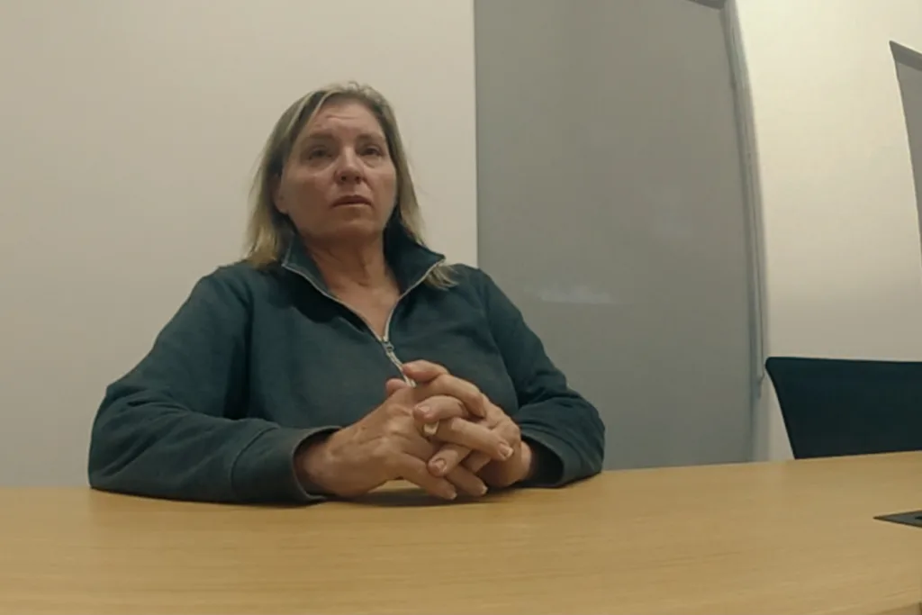 Jodi Hildebrandt being questioned.