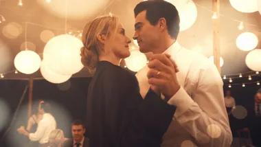 Love Story's JFK Jr and Carolyn Bessette dance together