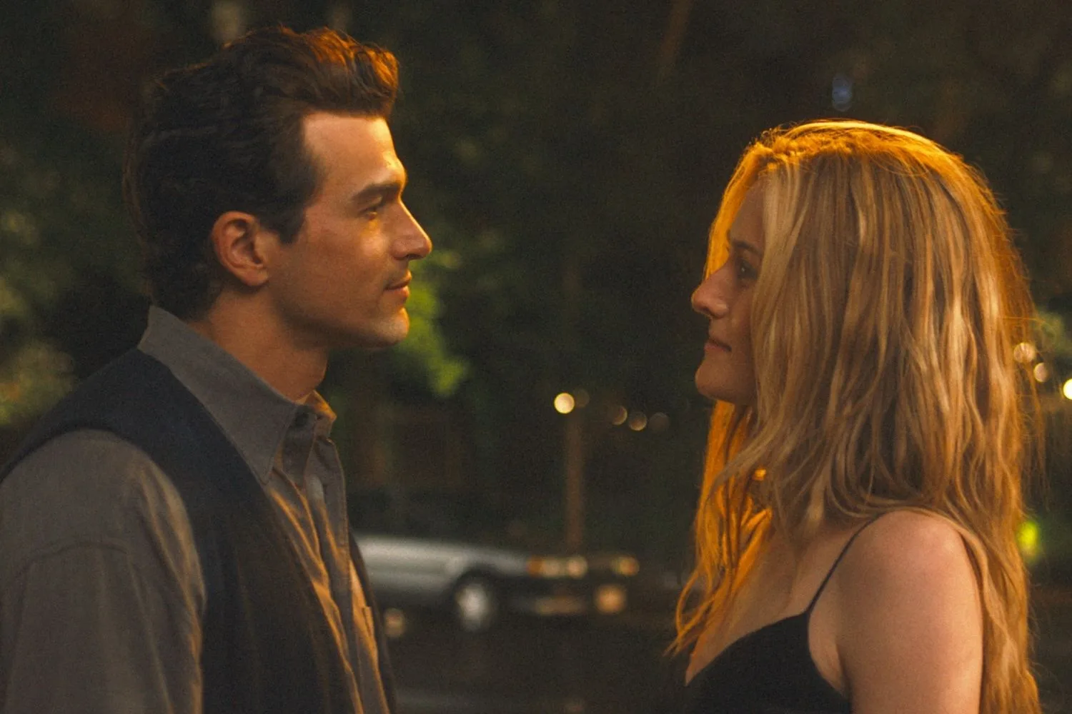 Love Story's JFK Jr and Carolyn Bessette have their first date