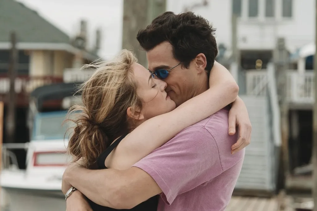 Carolyn Bessette and JFK Jr in episode 4 of Love Story