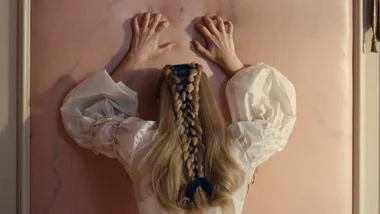 Margot Robbie in Cathy's Wuthering Heights bedroom.