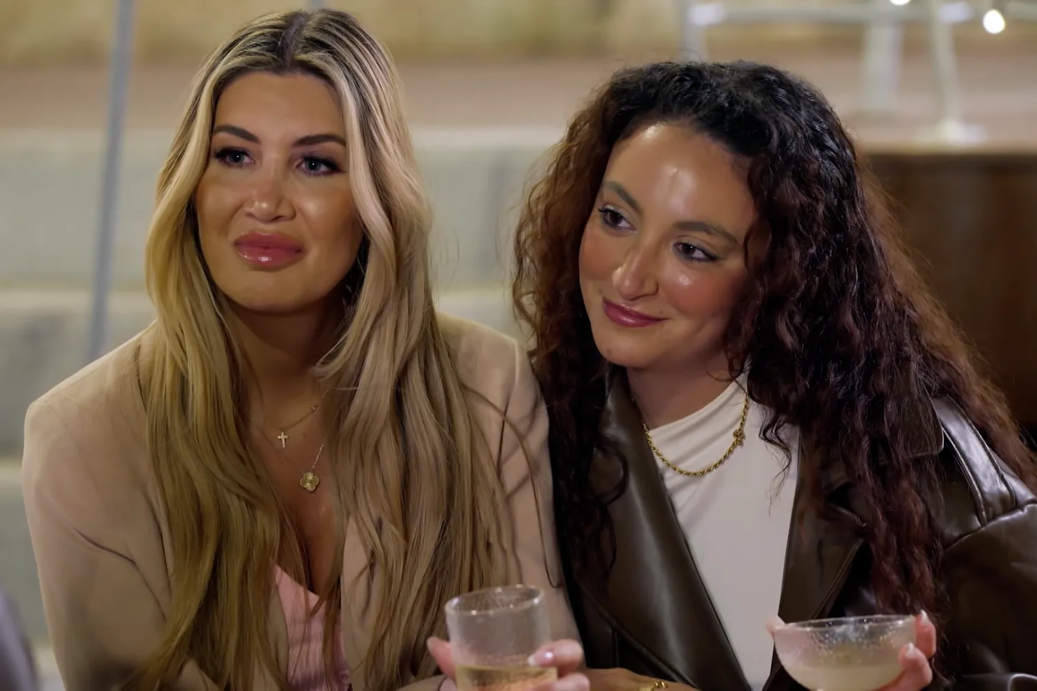 Gia and Juliette Mafs