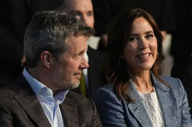 Queen Mary heads to Hobart to wrap up State Visit