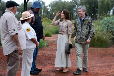 Queen Mary and King Frederik start State Visit in Australia at Uluru
