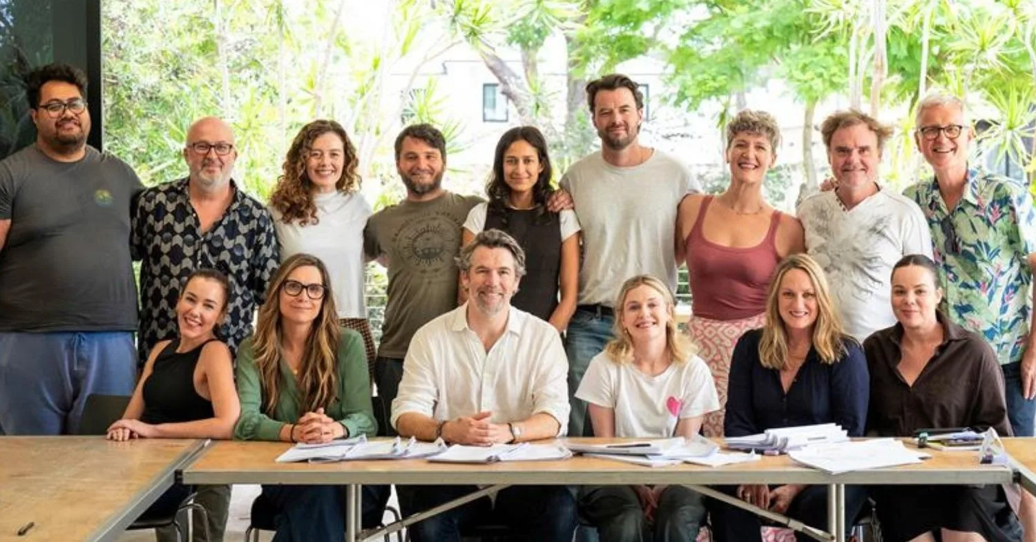 Colin From Accounts season three cast