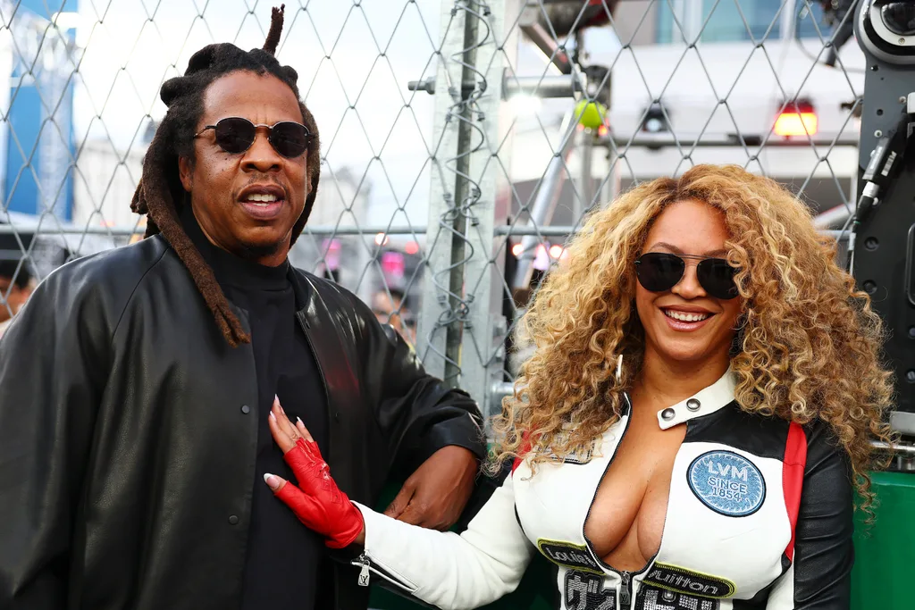 JayZ and Beyoncé have gifted each other some expensive gifts. Credit: Getty.