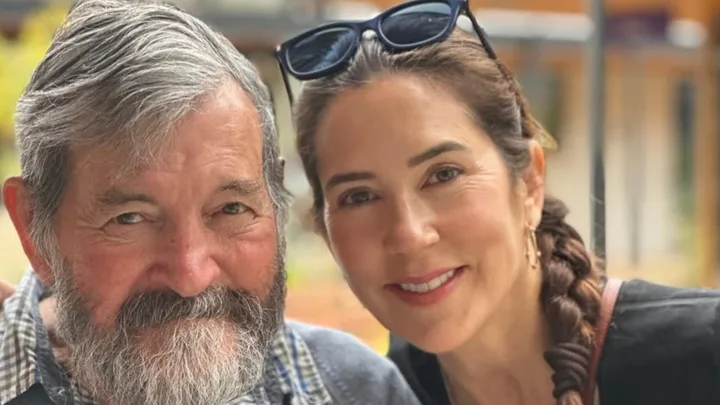 Breaking news: Queen Mary announces death of father John Donaldson