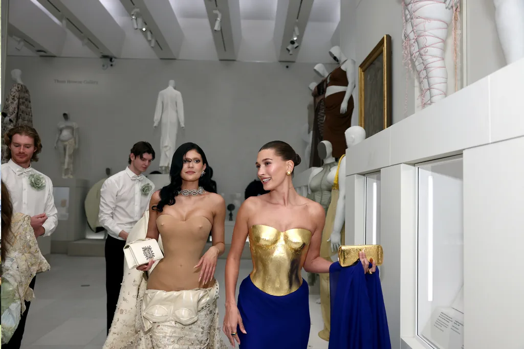 Kylie Jenner and Hailey Bieber inside the Met Gala.