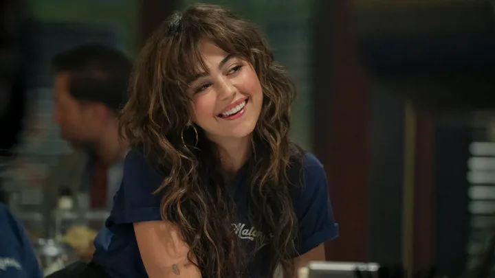 Want to get the Off Campus hairstyles? Here’s exactly what to tell your hairdresser