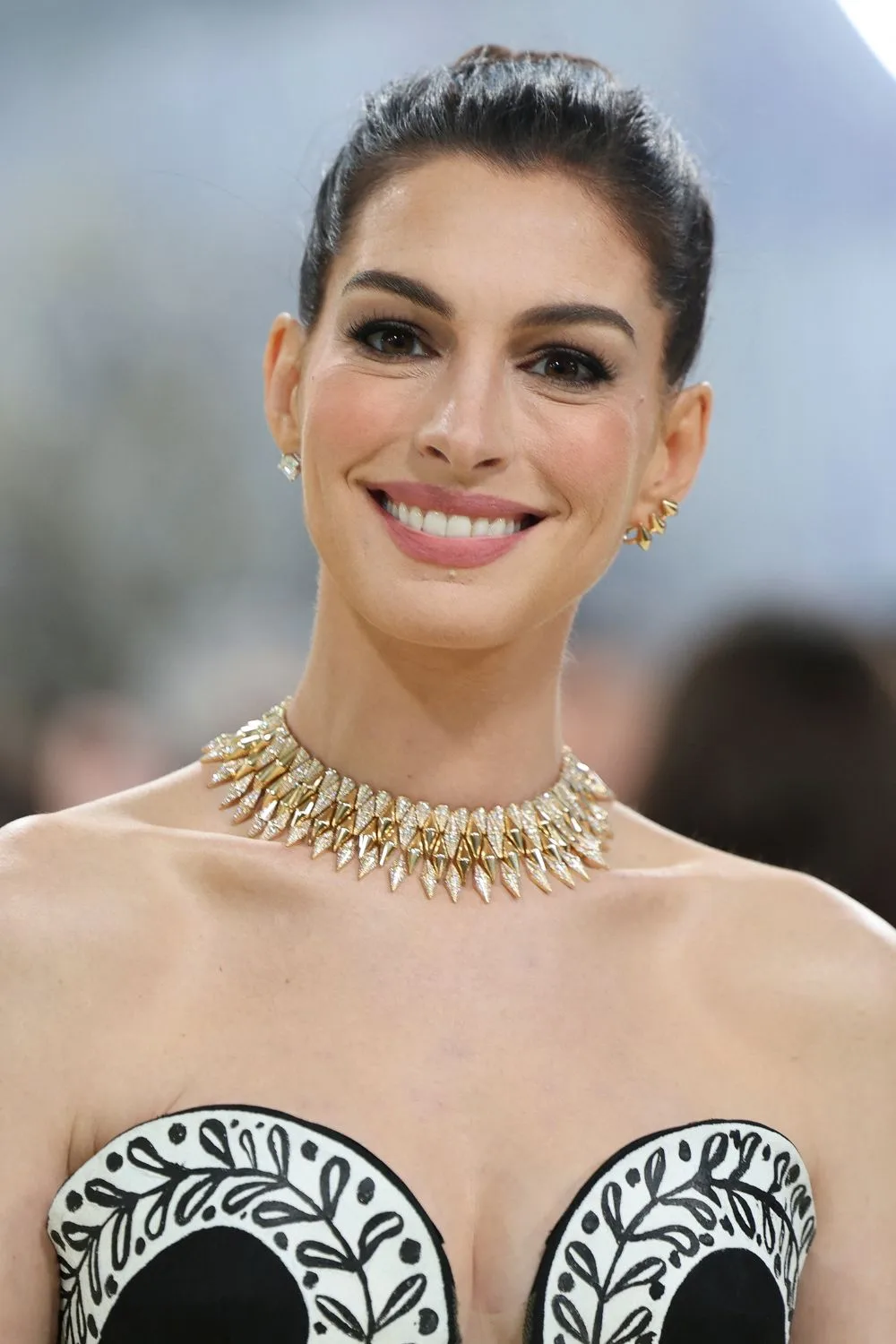Anne Hathaway.