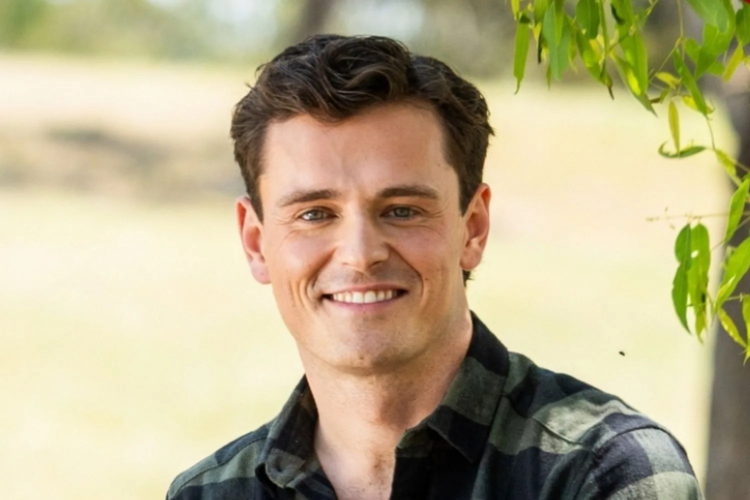 Farmer Alex from Farmer Wants A Wife