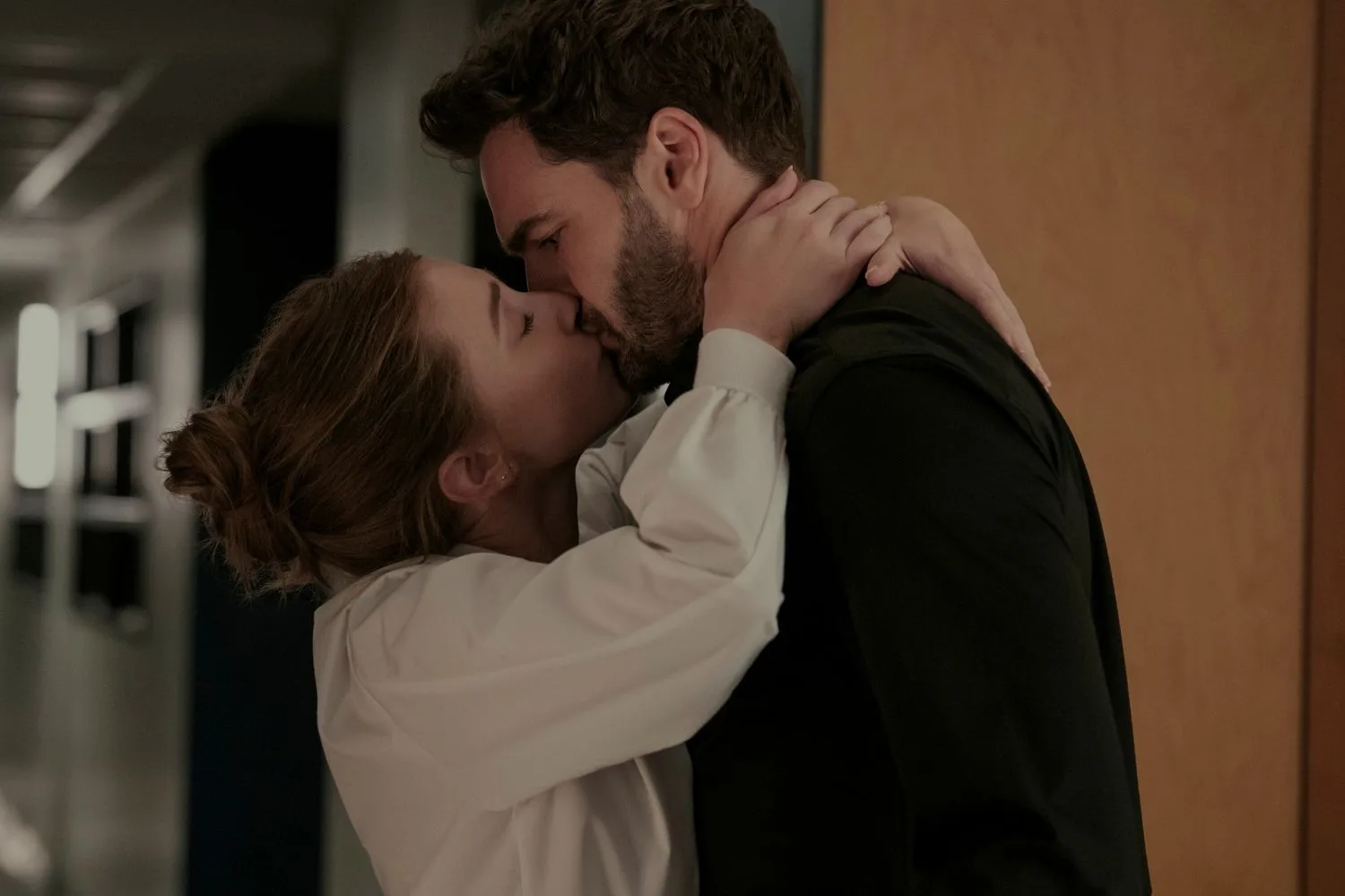 Ali Hazelwood's The Love Hypothesis starring Lili Reinhart and Tom Bateman