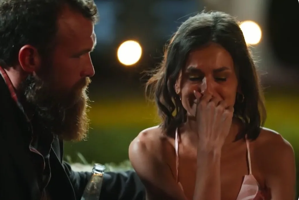 Beth left Farmer Jason's farm on Monday
