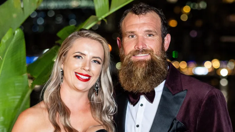 Farmer Wants A Wife's Poppy and Farmer Jason.