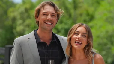 Farmer Wants A Wife Dylan and Ally.