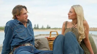 Farmer Wants A Wife's Scarlett and Dylan