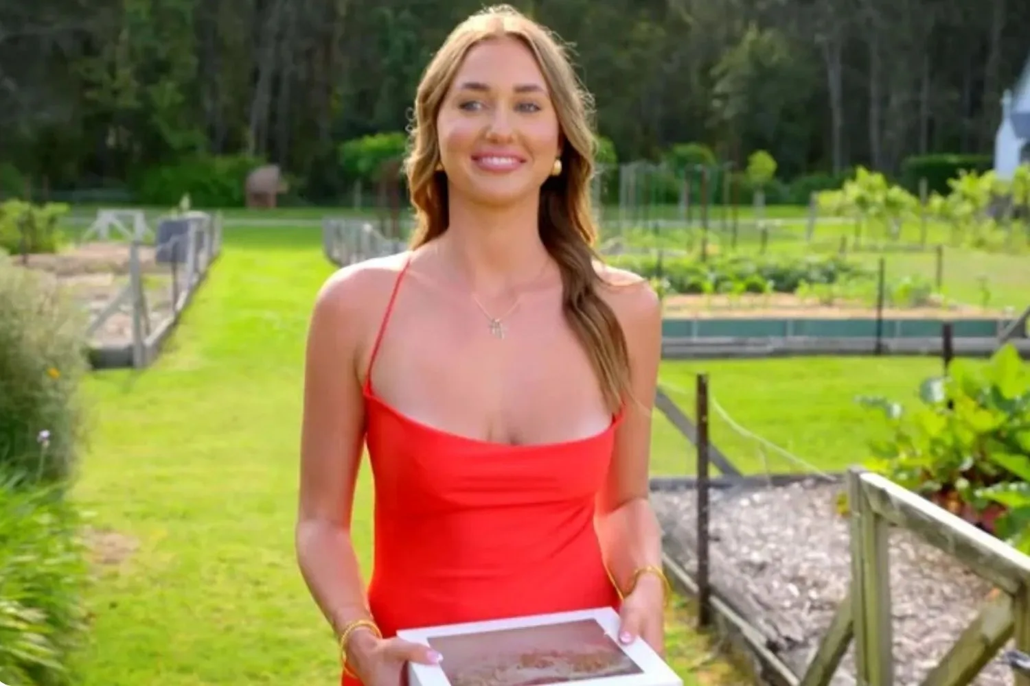 Miranda Chopping on Farmer Wants A Wife