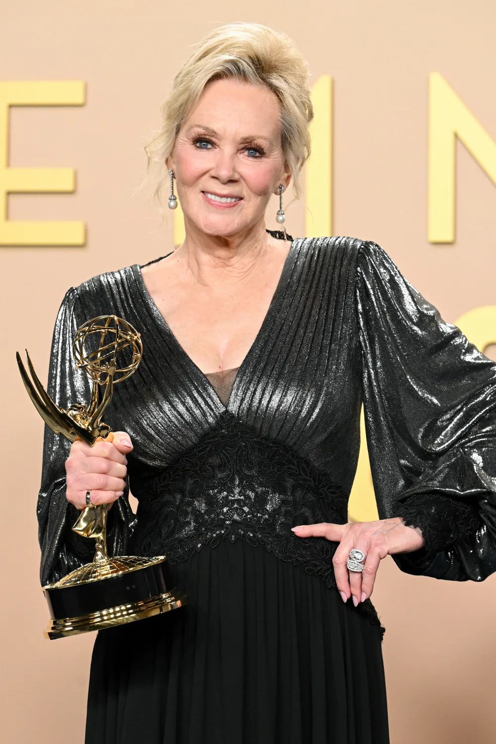 Jean Smart Hacks 2026
