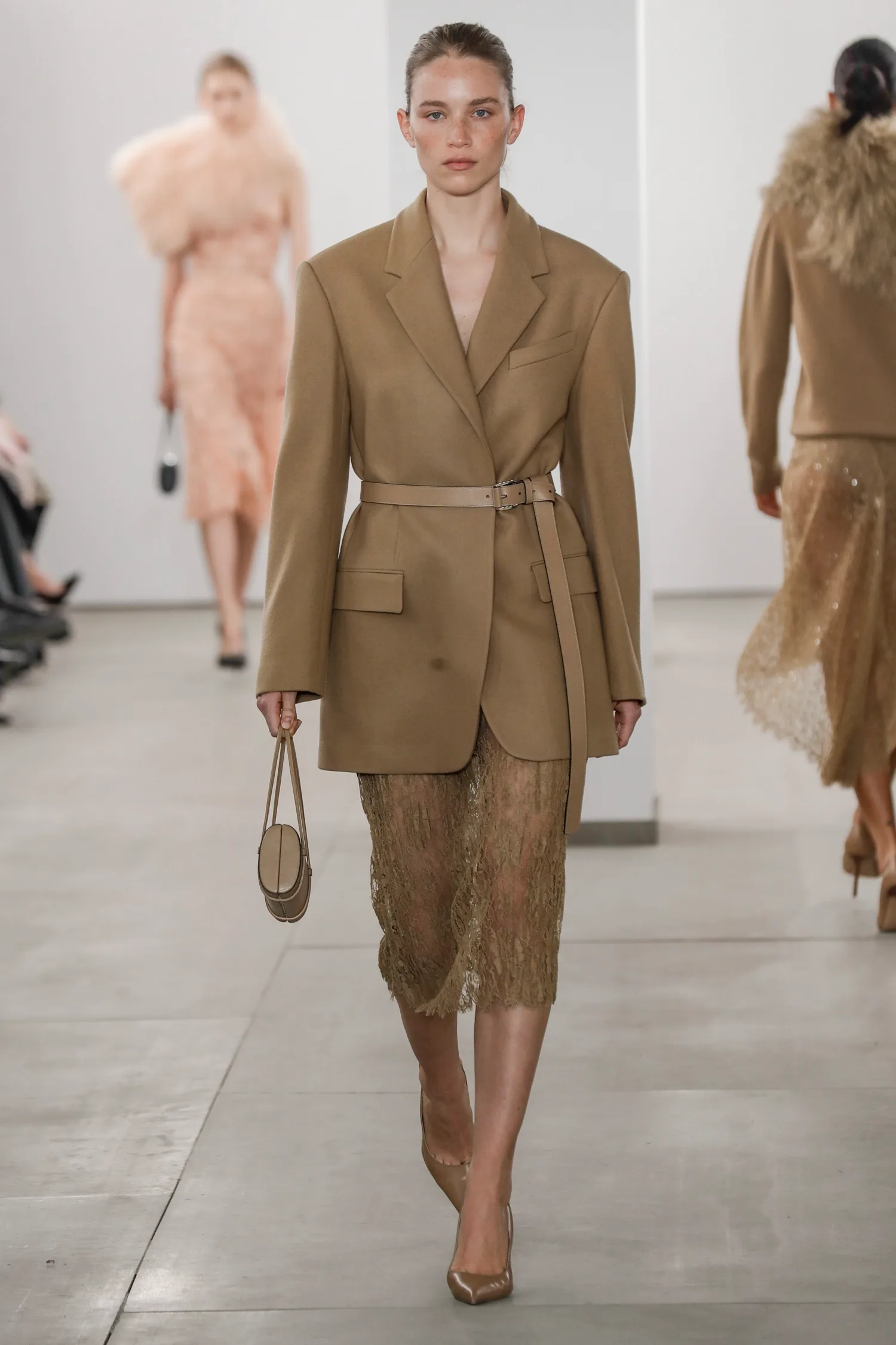 model-runway-brown