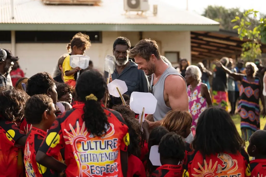 Chris Hemsworth greets residents of Bulman
