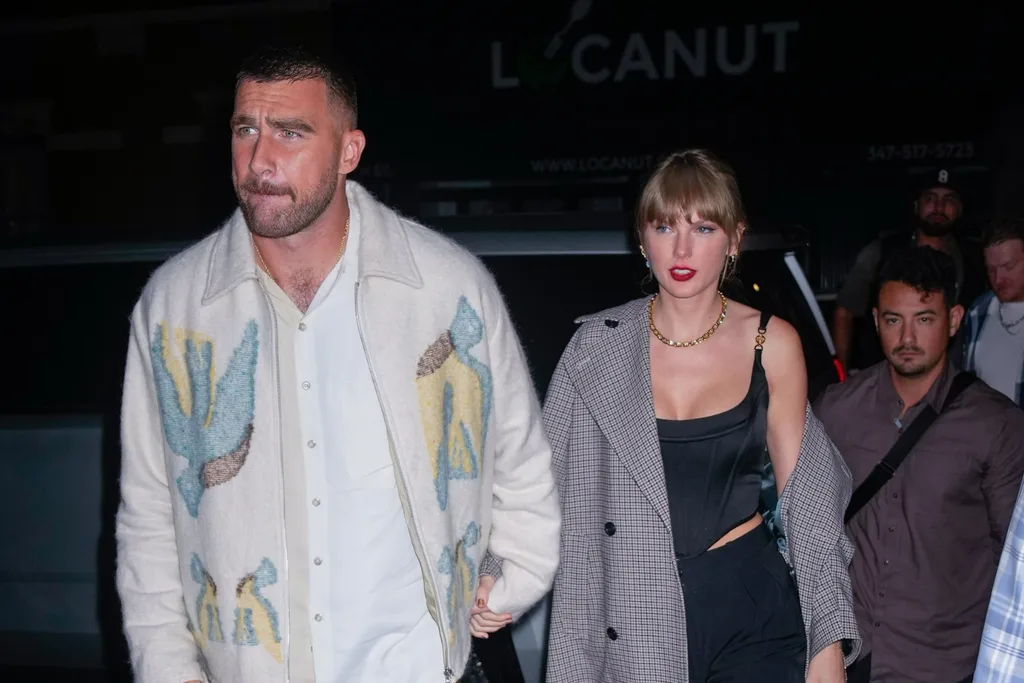 Taylor Swift and Travis Kelce on a date night