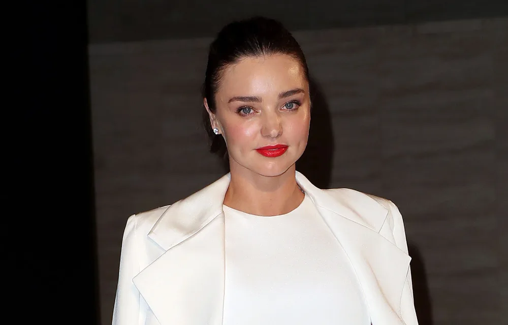 Miranda Kerr Debuts Wedding Ring at Moschino Fashion Show