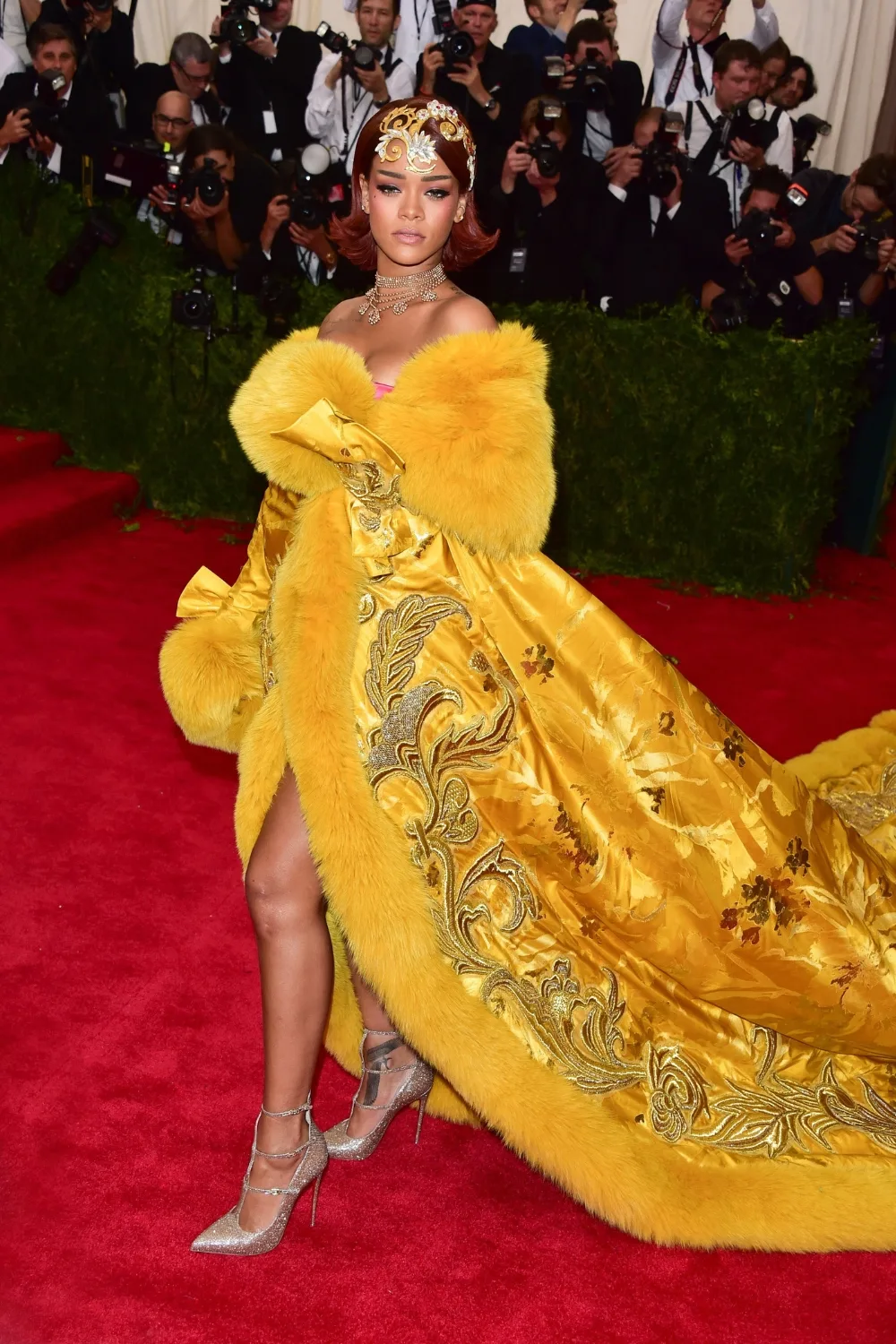 rihanna-met-gala-2015