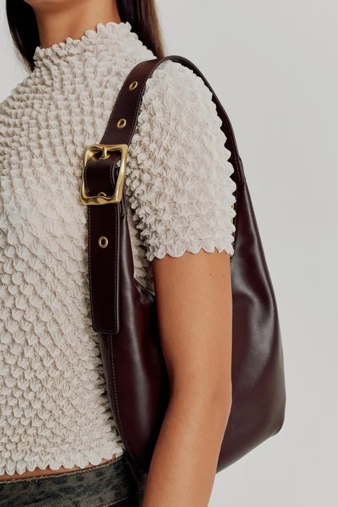 everyday-croissant-bag-chocolate-brie-leon