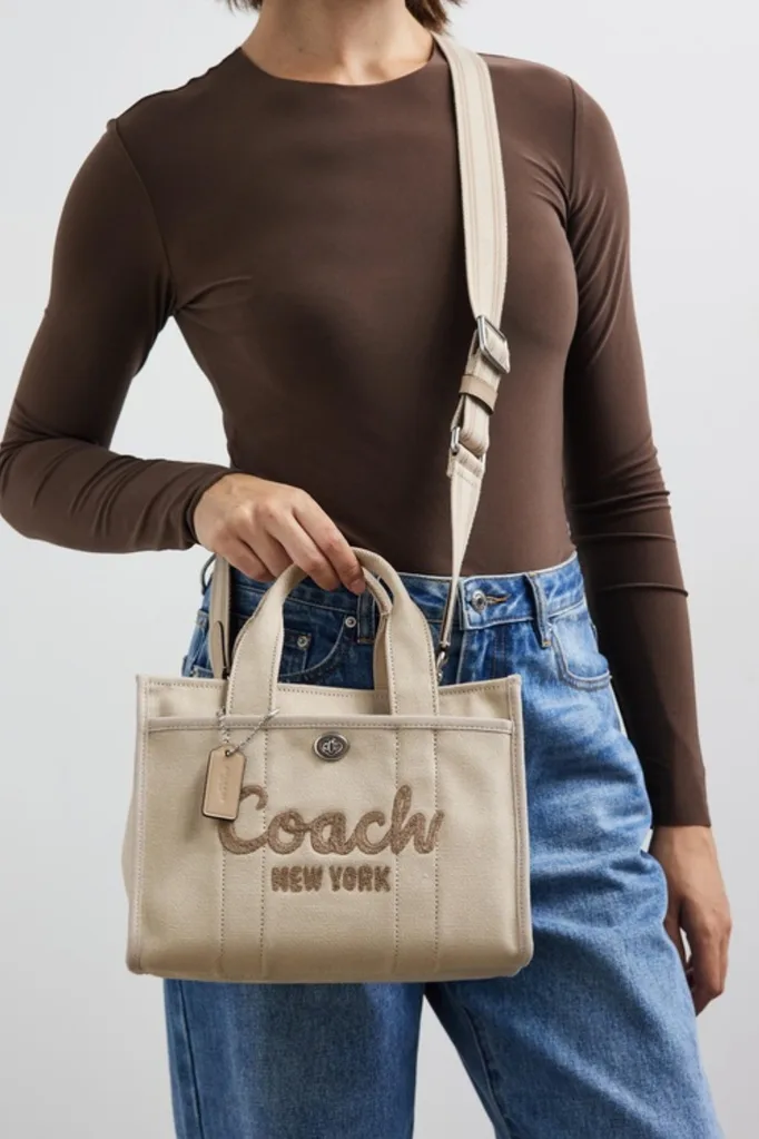 coach-cargo-tote-26