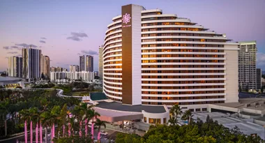 Looking For An Excuse For A Mid-Week Getaway? Head To The Gold Coast With These Incredible Sales On Flights
