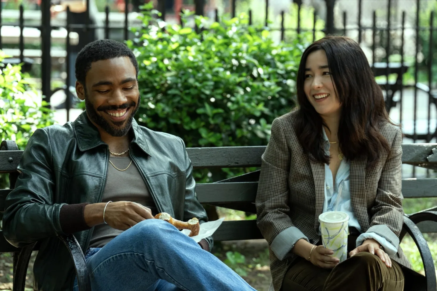 donald-glover-maya-erskine-mr-and-mrs-smith-park-bench