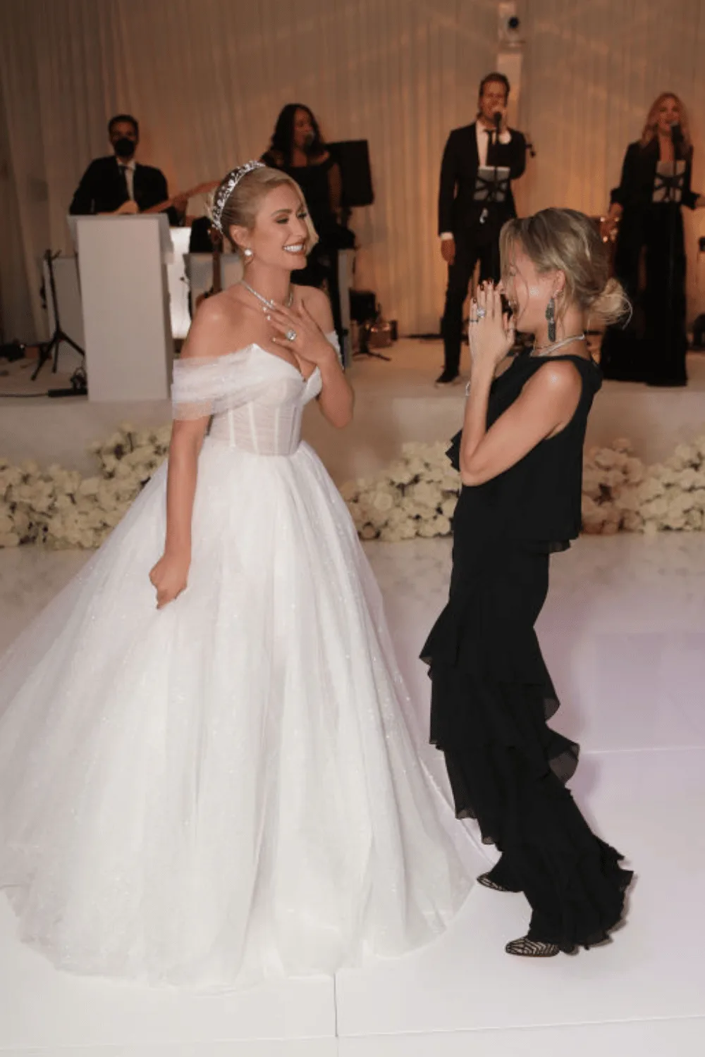 nicole richie attends paris hilton's wedding