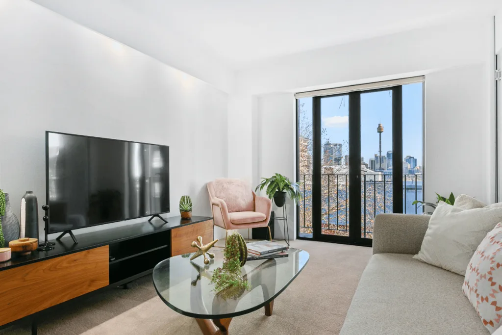 sydney airbnb for vivid in potts point