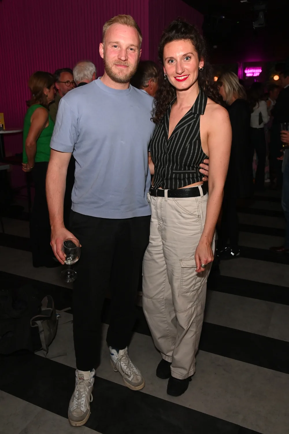 bessie-carter-sam-phillips-after-party