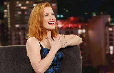 Jessica Chastain Spills the Beans on What it’s Like to Kiss Chris Hemsworth