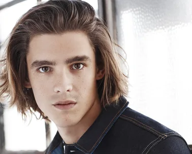 It’s a pirates life for Brenton Thwaites