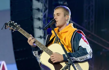 Justin Bieber Fights Back Tears as He Pays Tribute Victims