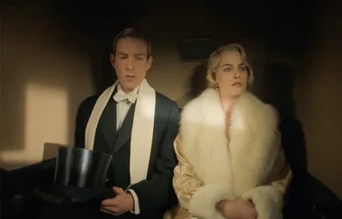 FIRST LOOK: Margot Robbie’s 1920s Transformation In Her New Film ‘Goodbye Christopher Robin’