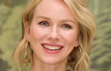 Naomi Watts is now dating her Gypsy costar Billy Crudup