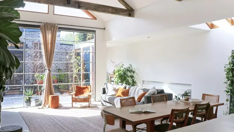 Nina Proudman home