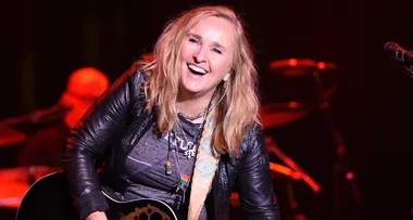 Melissa Etheridge busted for possession of marijuana at U.S.-Canada border