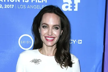 Angelina Jolie makes very rare appearance with all 6 of her kids