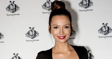 Ricki-Lee Coulter shares a throwback nude photo on Instagram