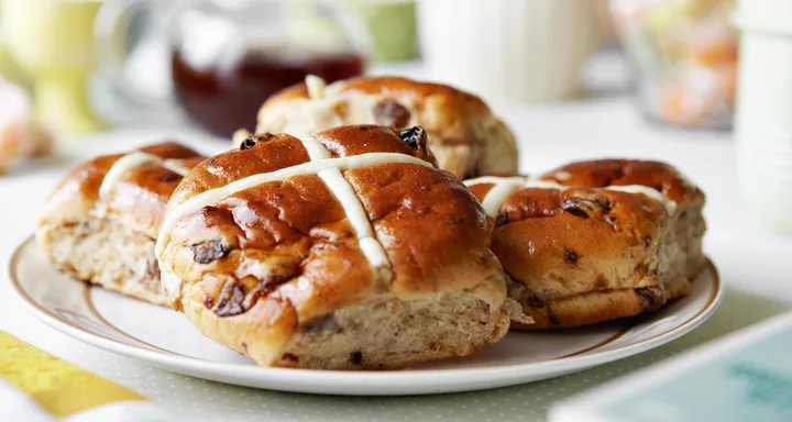 aldi hot cross buns easter