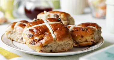 aldi hot cross buns easter