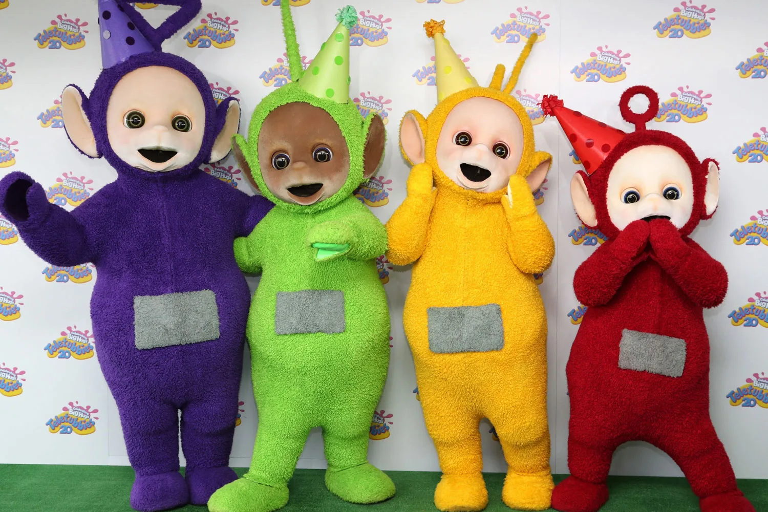 Simon Shelton Barnes, Tinky Winky of Teletubbies dead at 52