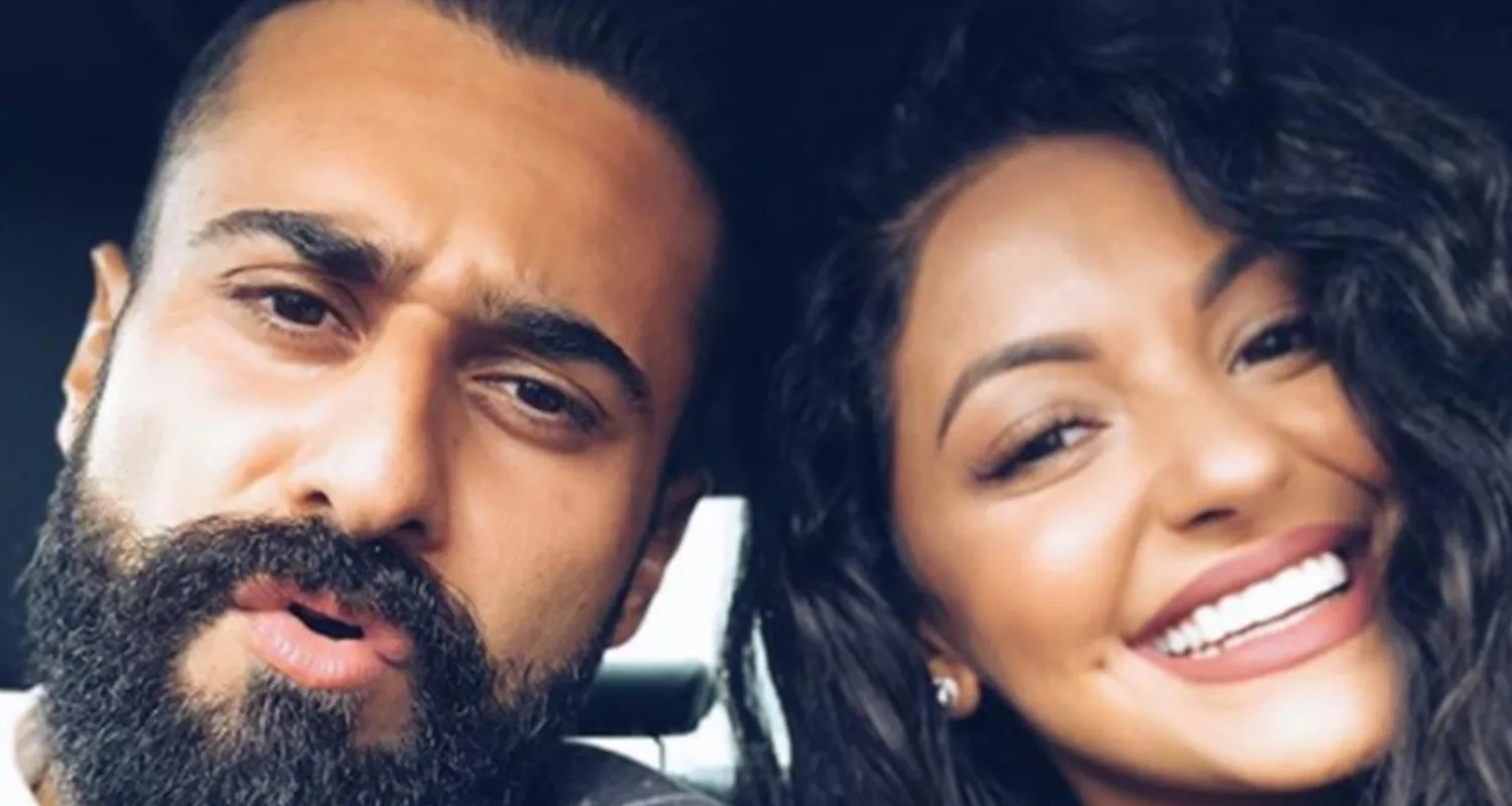 ‘Gogglebox’ stars Sarah Marie and Matty adopt British Bulldog