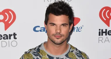 Taylor Lautner Mourns the Death of 13-Year-Old Dog Roxy