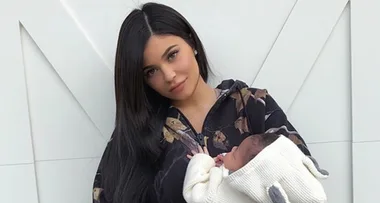 Kylie Jenner posts a photo of Stormi for the first time after death threats