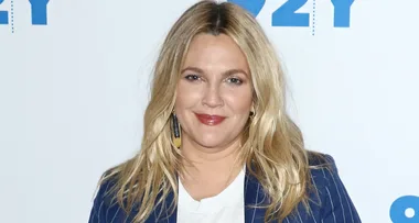 Drew Barrymore goes blonde!